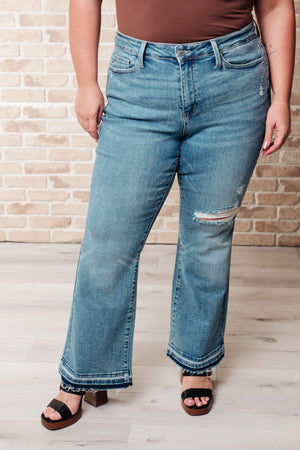 Isla Mid Rise Distressed Released Hem Bootcut Jeans (Judy Blue)