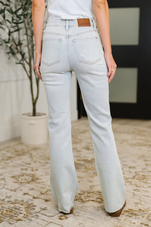 Alyse Mid Rise Destroy & Fray Hem Bootcut (Judy Blue)