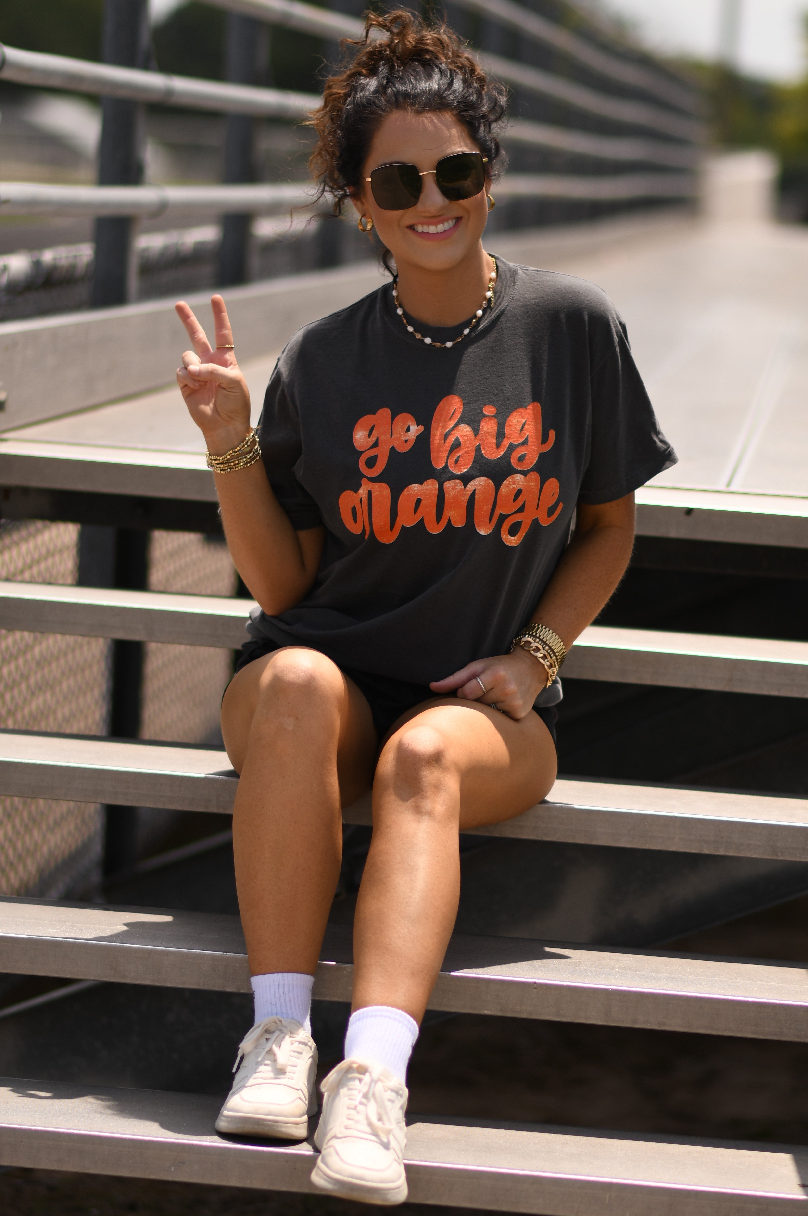 GO BIG ORANGE TEE