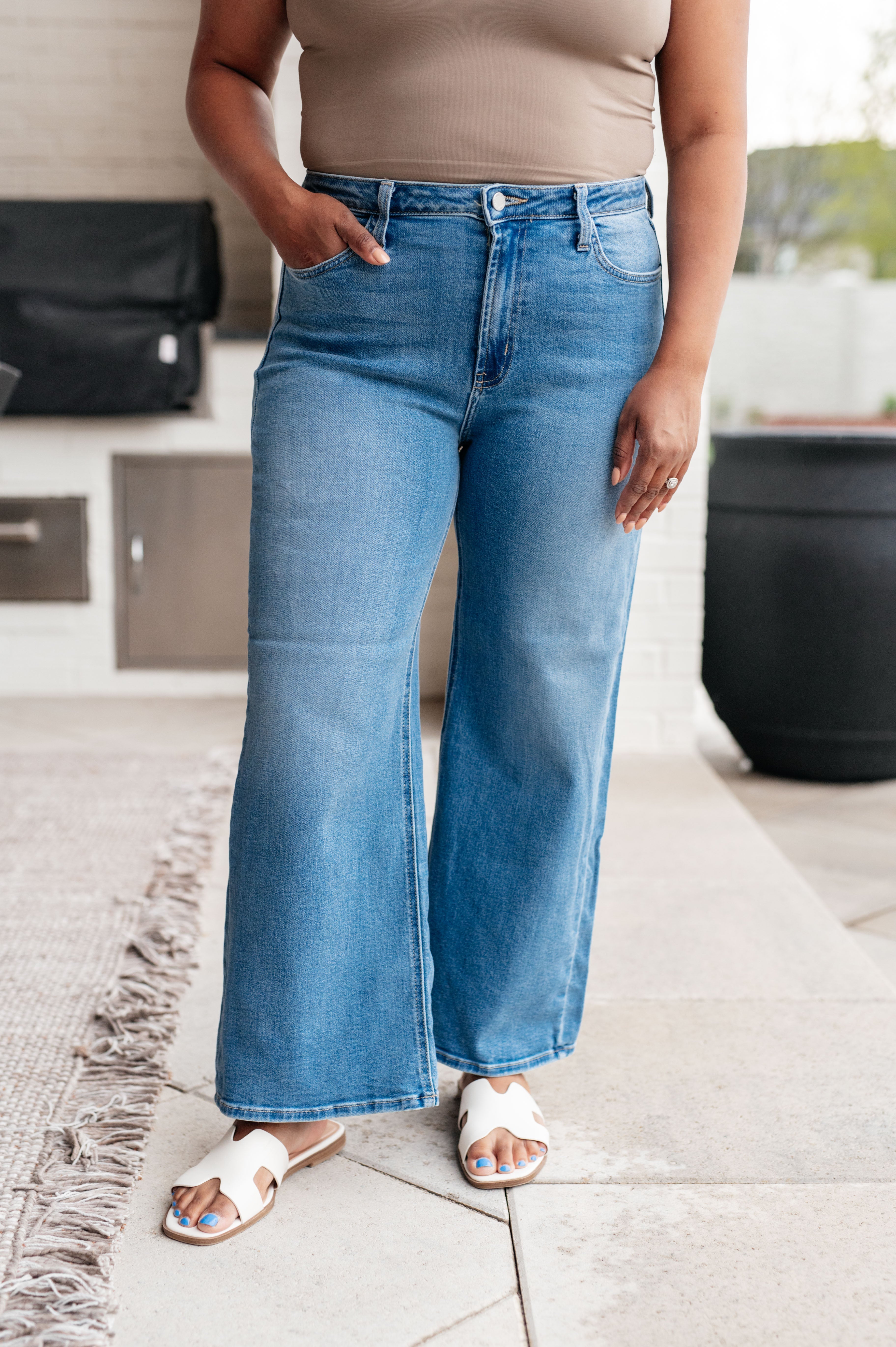 Hayes High Rise Wide Leg Crop Jeans (Judy Blue)