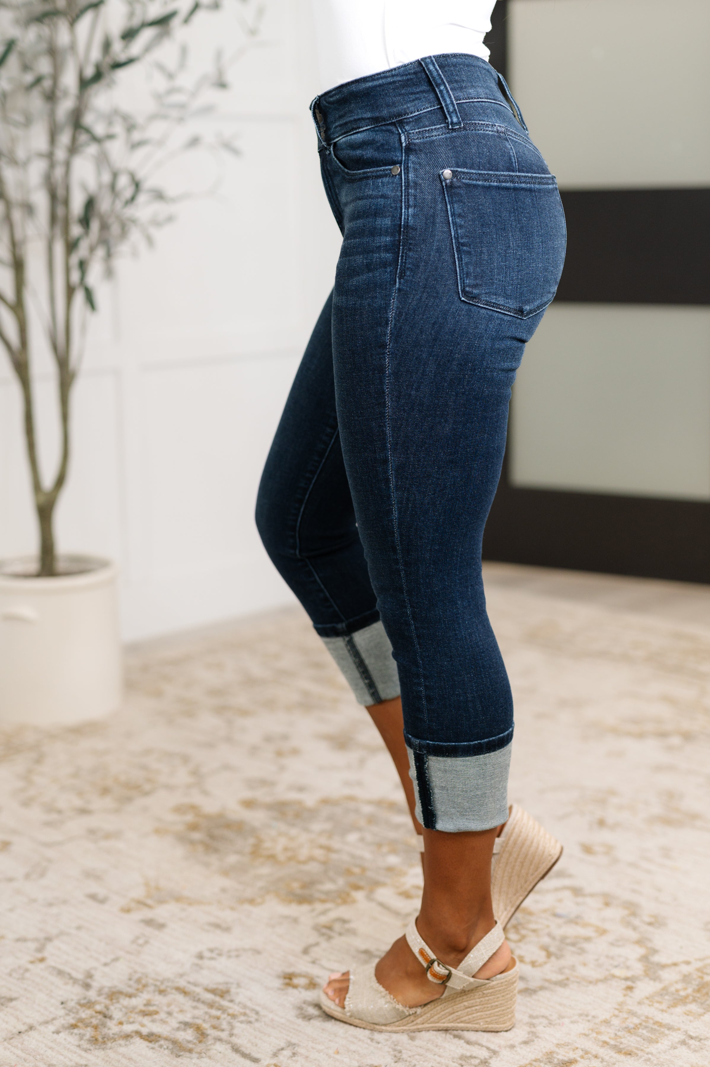 Karen High Rise Double Waist Band Capri Jeans (JUDY BLUE)