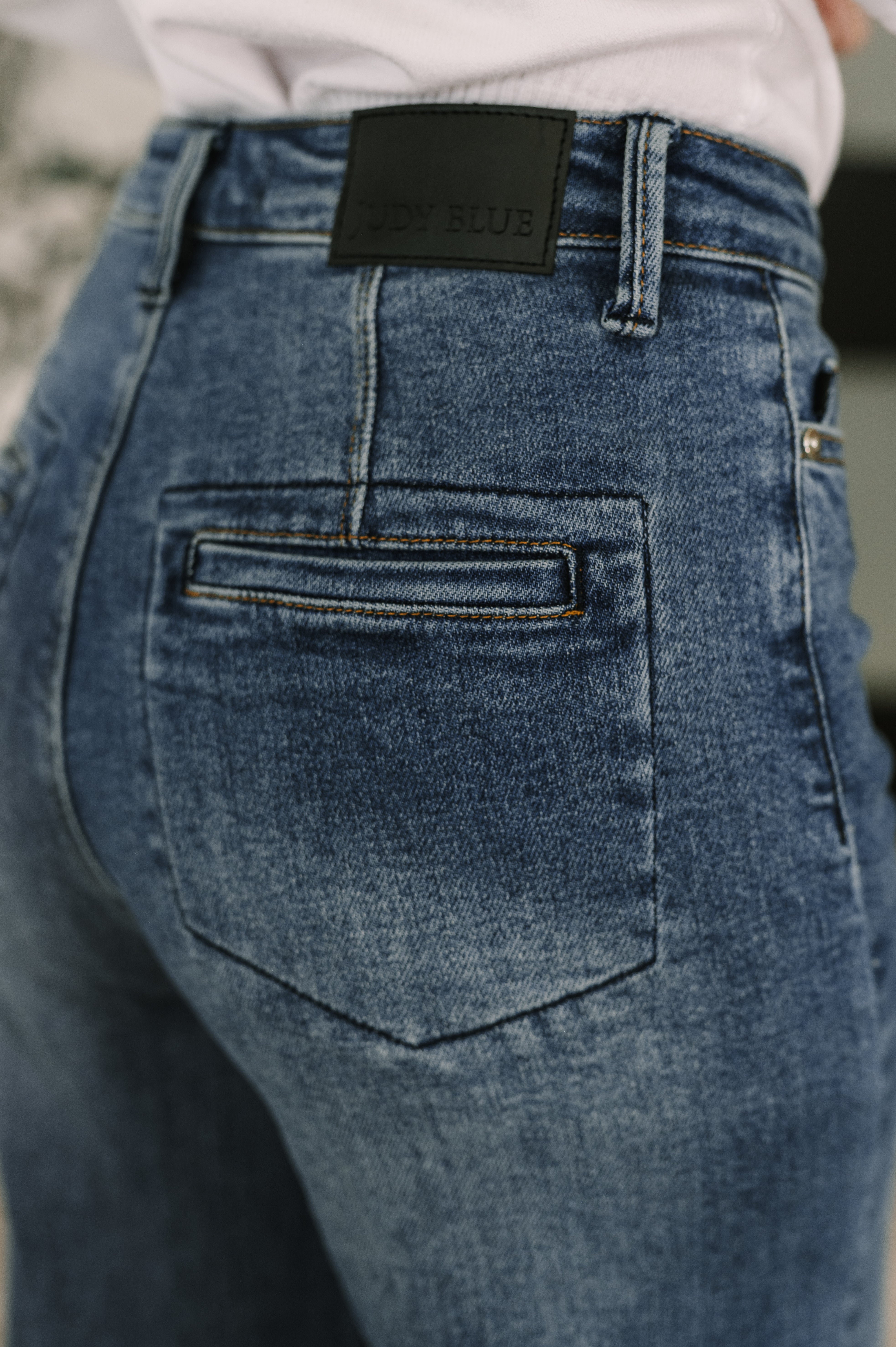 Karla High Waist Column Straight Button-Fly & Back Welt Pkts (Judy Blue)