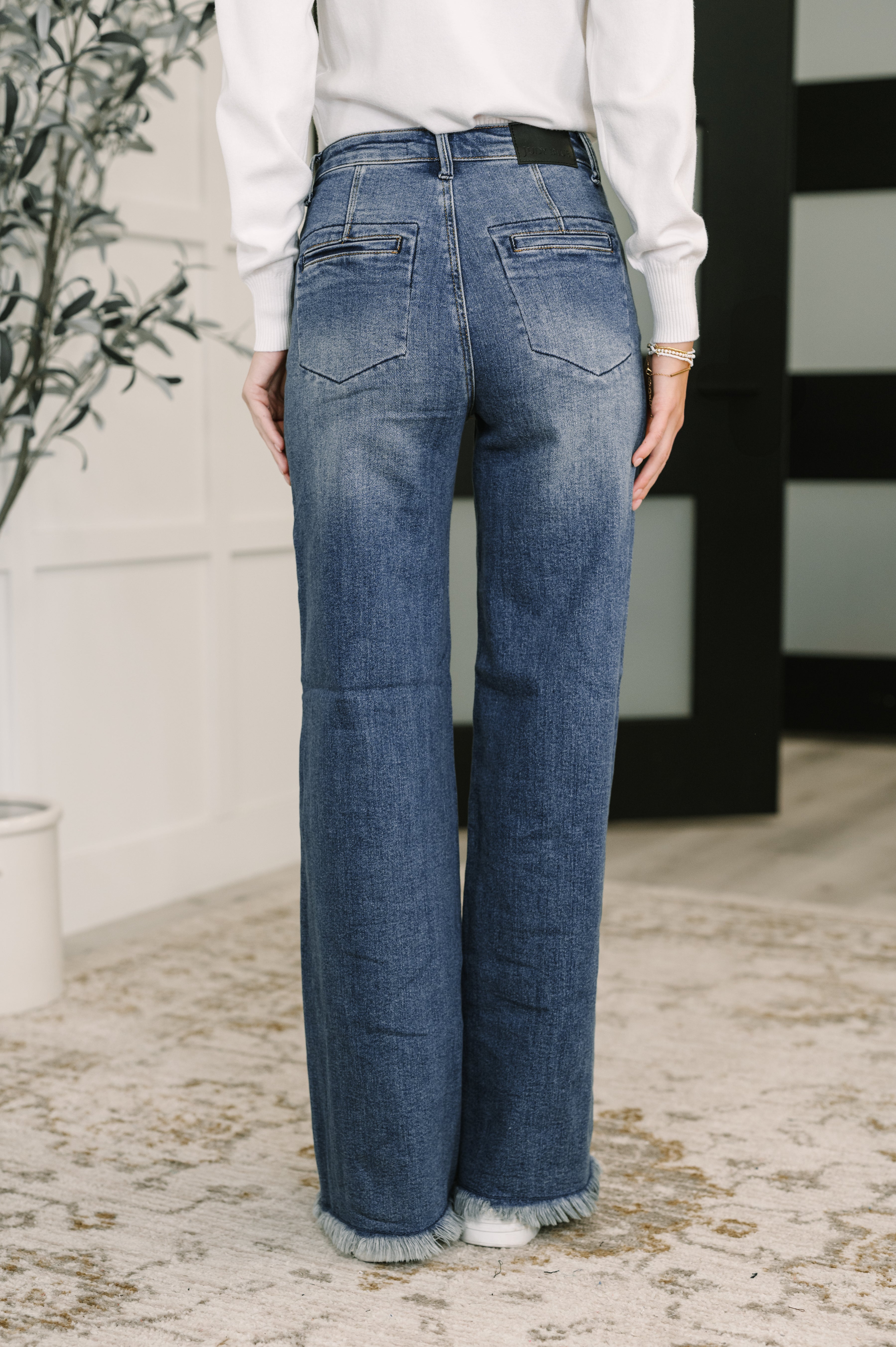Karla High Waist Column Straight Button-Fly & Back Welt Pkts (Judy Blue)