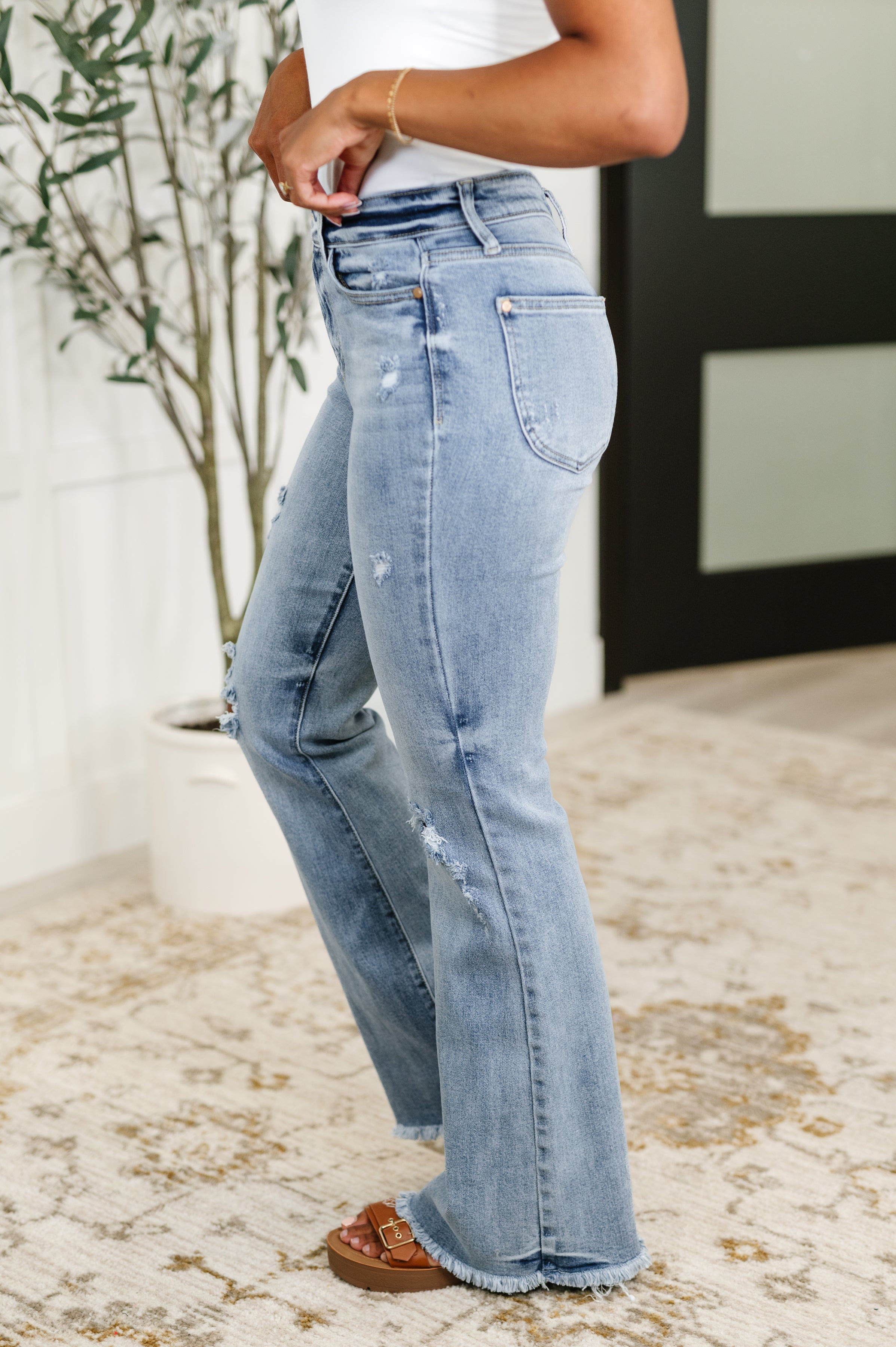 Marlena High Rise Shield Pocket Flare Jeans (JUDY BLUE)