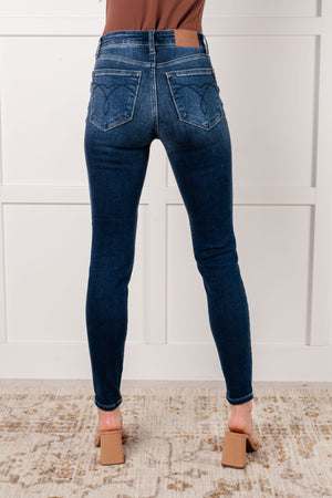 Skylar Mid Rise Thermal Vintage Skinny Jean (Judy Blue)