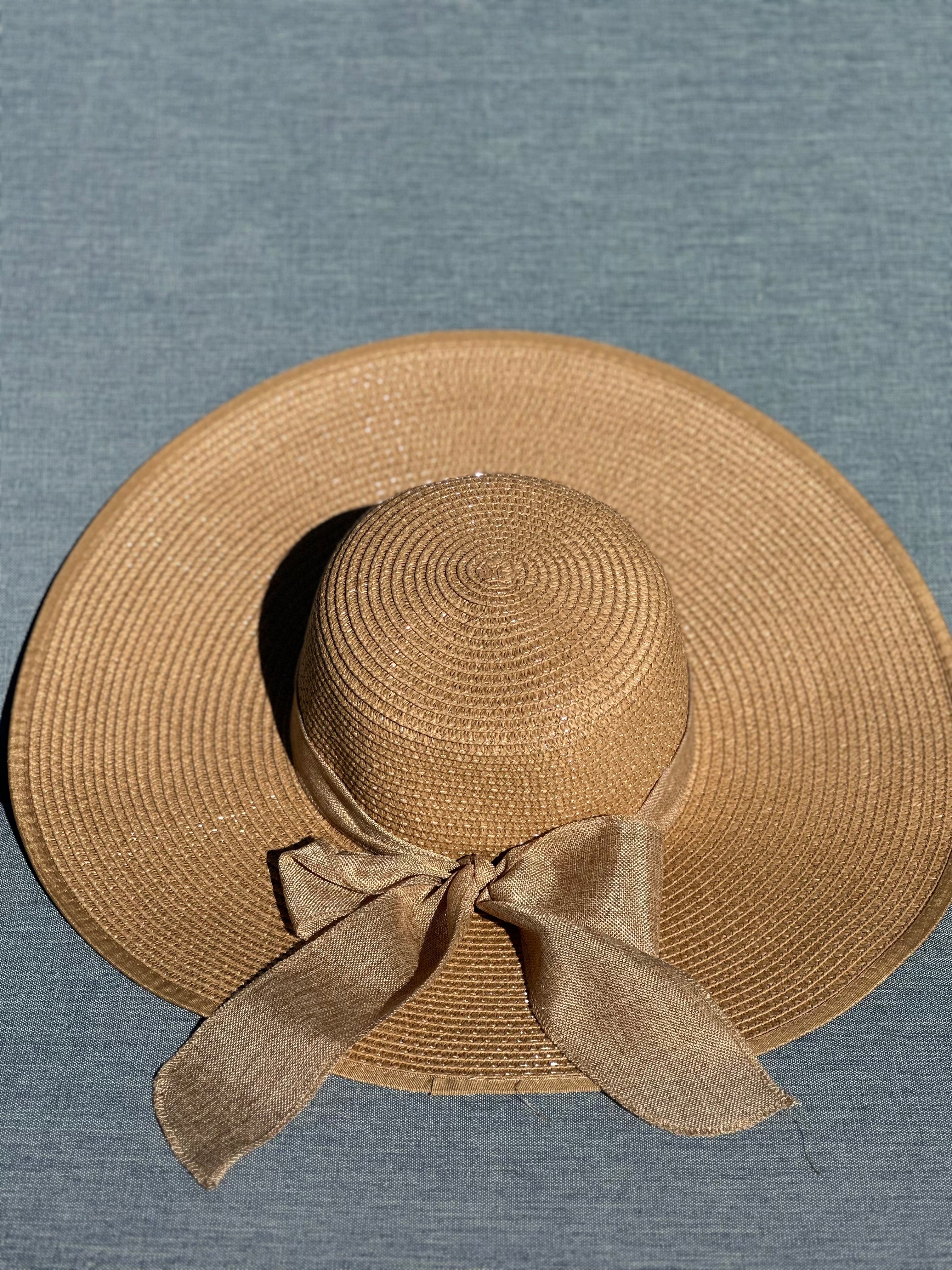 Farrah Floppy Hat "Beige"