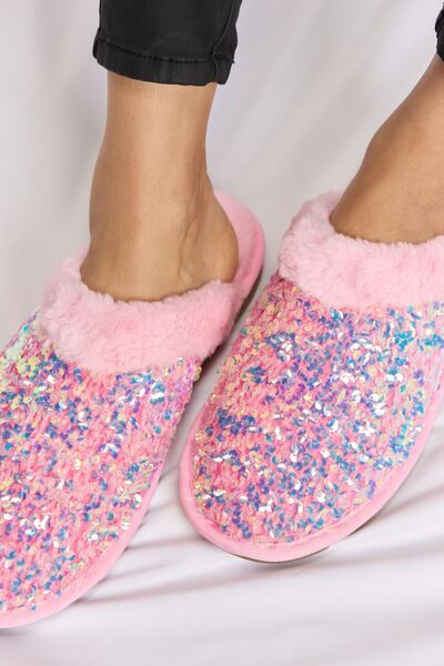 Sequin Plush Round Toe Slippers