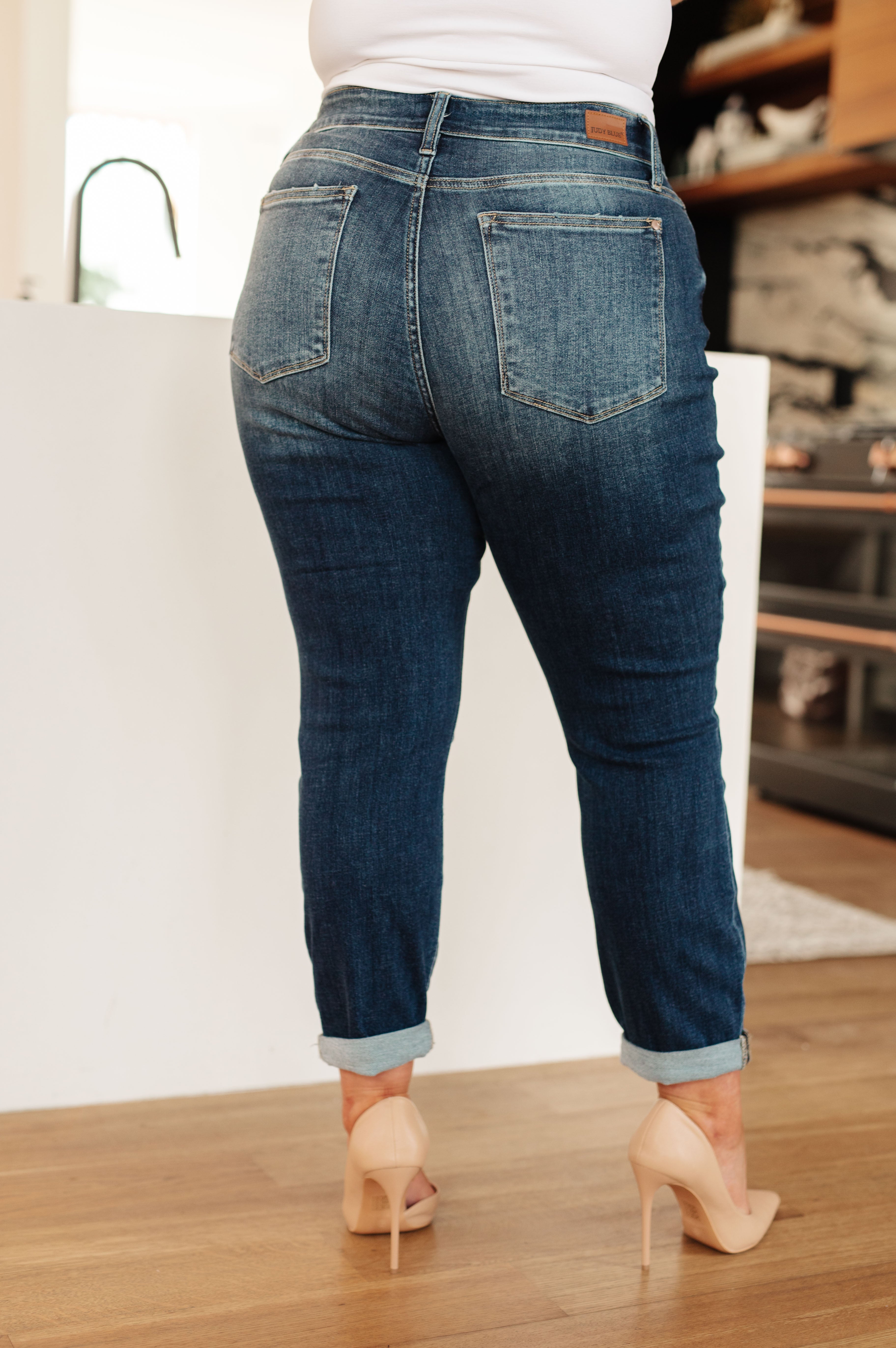 London Midrise Cuffed Boyfriend Jeans (Judy Blue)