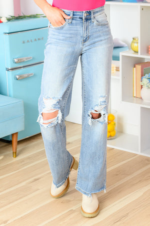 Rose High Rise 90's Straight Jeans in Light Wash (Judy Blue)