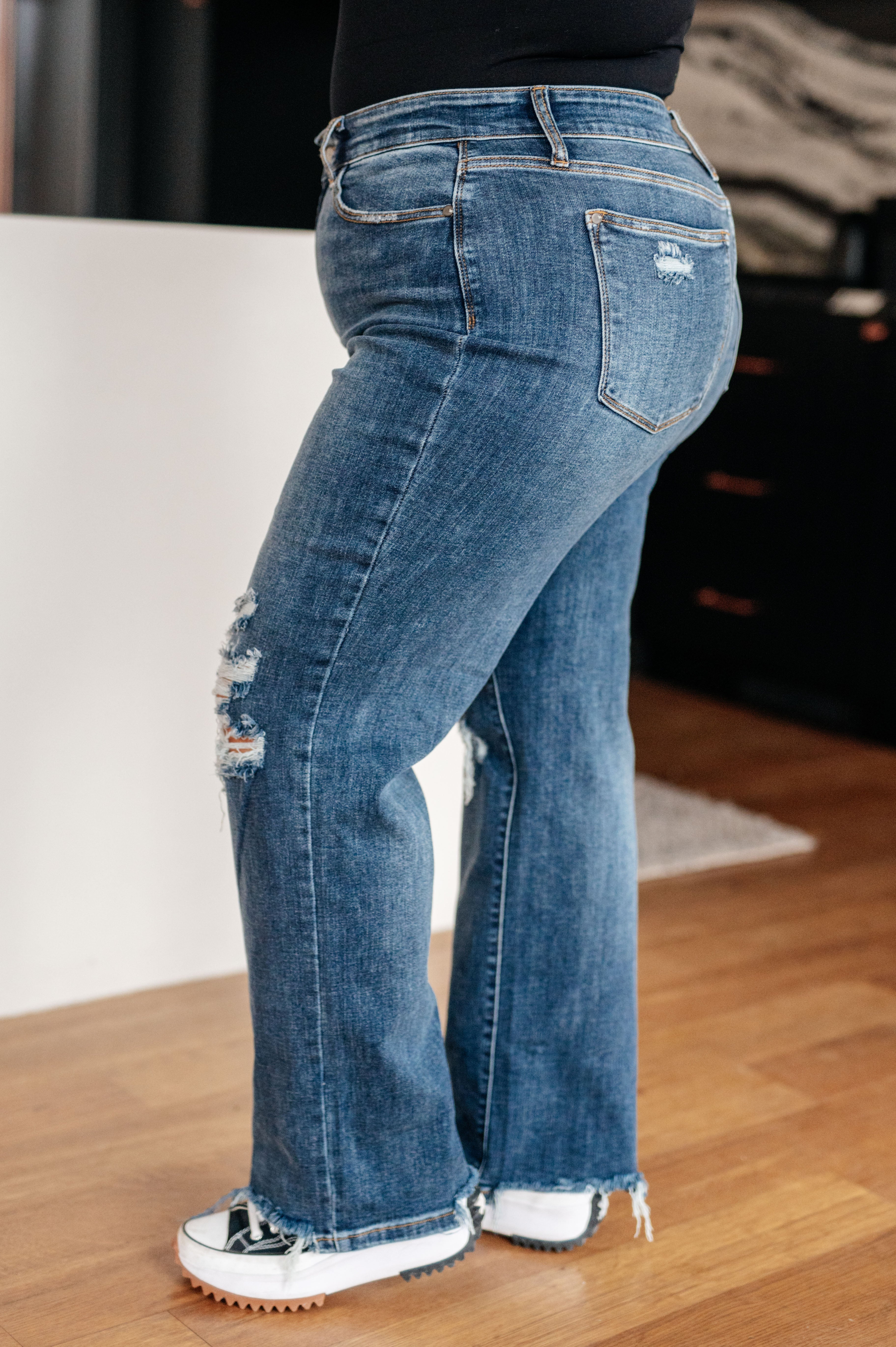 Rose High Rise 90's Straight Jeans in Dark Wash (Judy Blue)