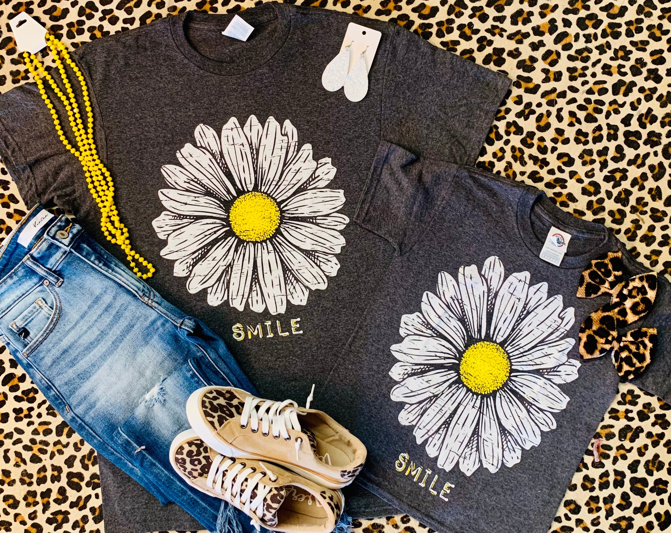 Smile Flower Mommy & Me Tee (Delta)